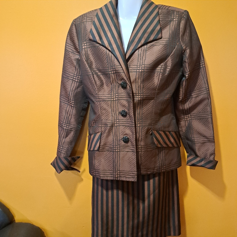 Vintage Pin Stripped Suit Size 10